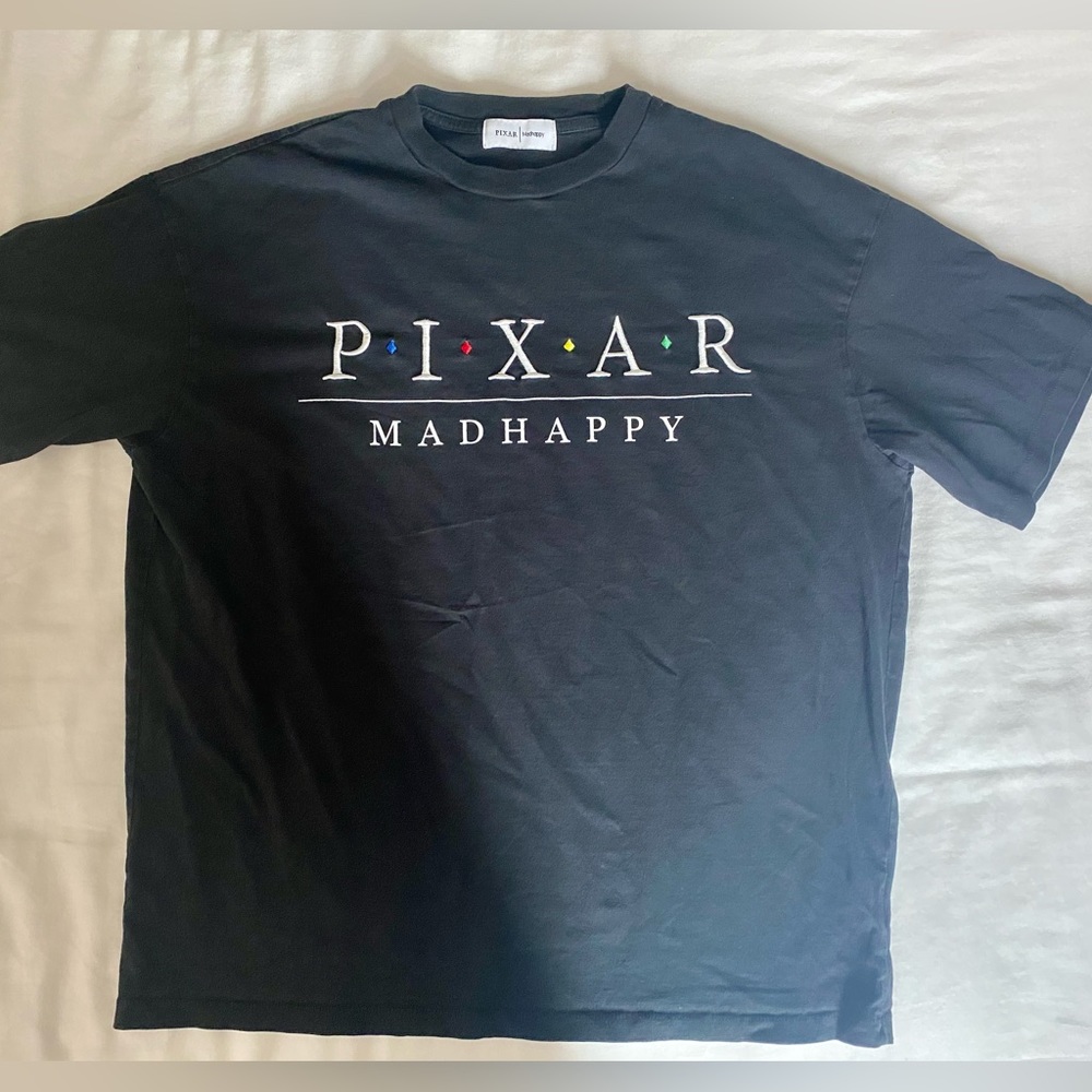 MadHappy Pixar tshirt M